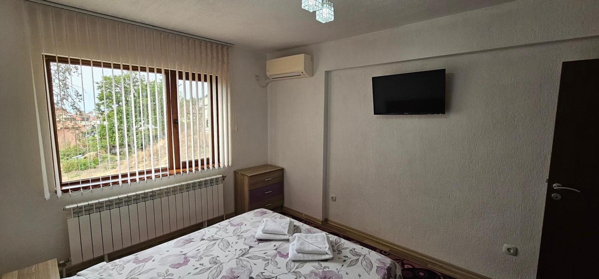 Д И В 1 - D & V 1 Apartment Szandanszki Kültér fotó