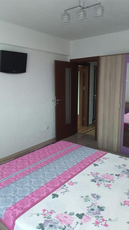 Д И В 1 - D & V 1 Apartment Szandanszki Kültér fotó