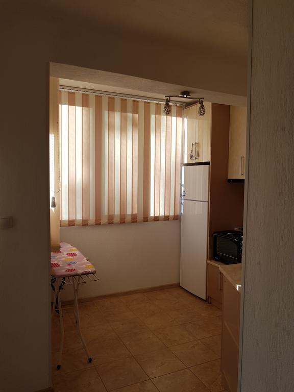 Д И В 1 - D & V 1 Apartment Szandanszki Kültér fotó